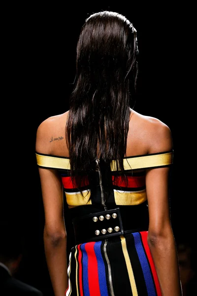 Look 84